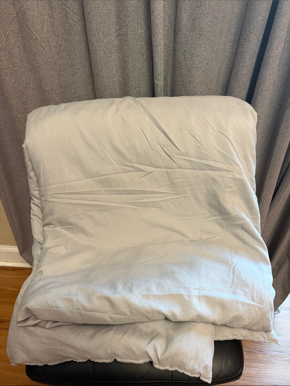 Soft Light Gray Comforter - Cozy Neutral Bedding